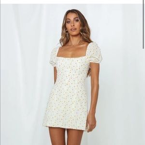 Hello Molly Avalon Shores Dress Yellow size S